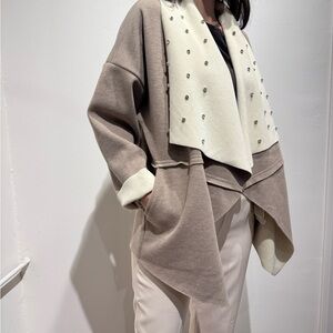 Stylish Tan and Cream Open Front Kimono Style Cardigan